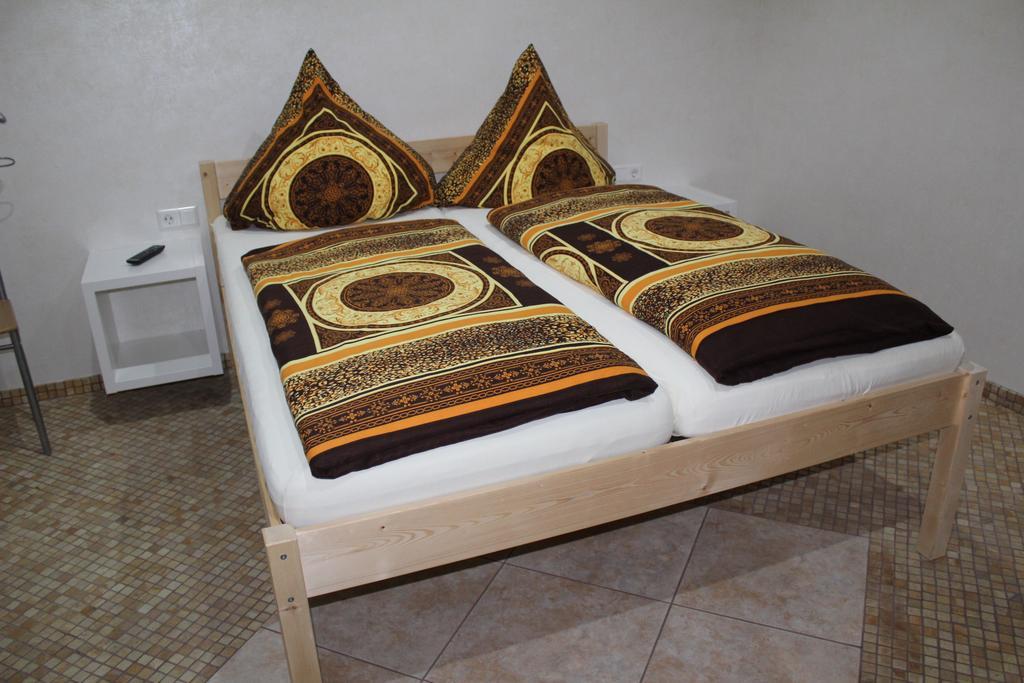Gaestehaus Mama Руст Экстерьер фото